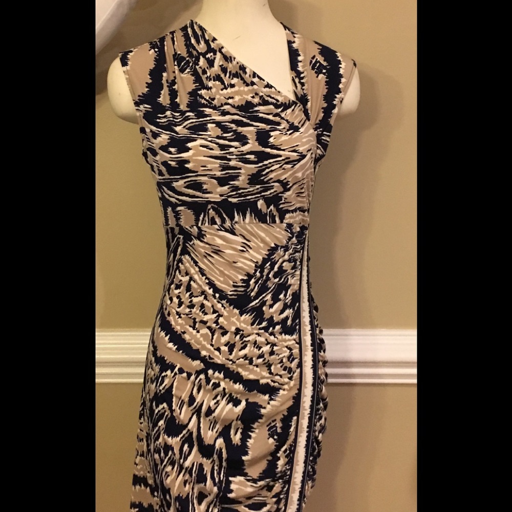 EUC BCBG MAXAZARIA Dress Sz Small